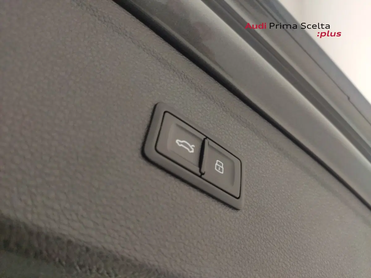Audi Q4 Sportback usata a Avellino (16)