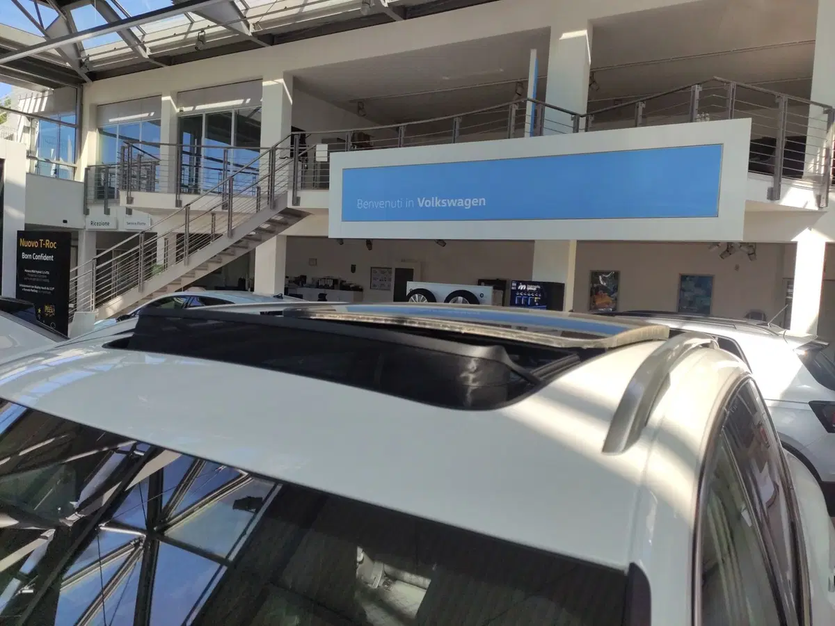 Volkswagen Tiguan nuova a Avellino (10)
