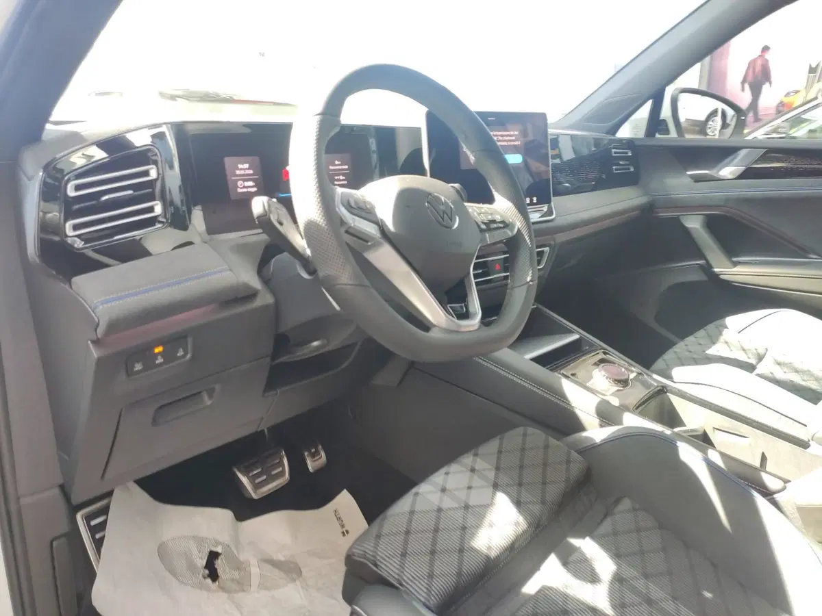 Volkswagen Tiguan nuova a Avellino (16)