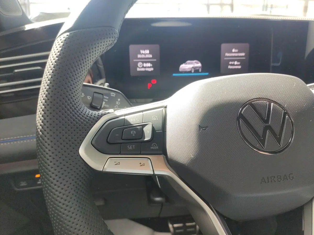 Volkswagen Tiguan nuova a Avellino (19)