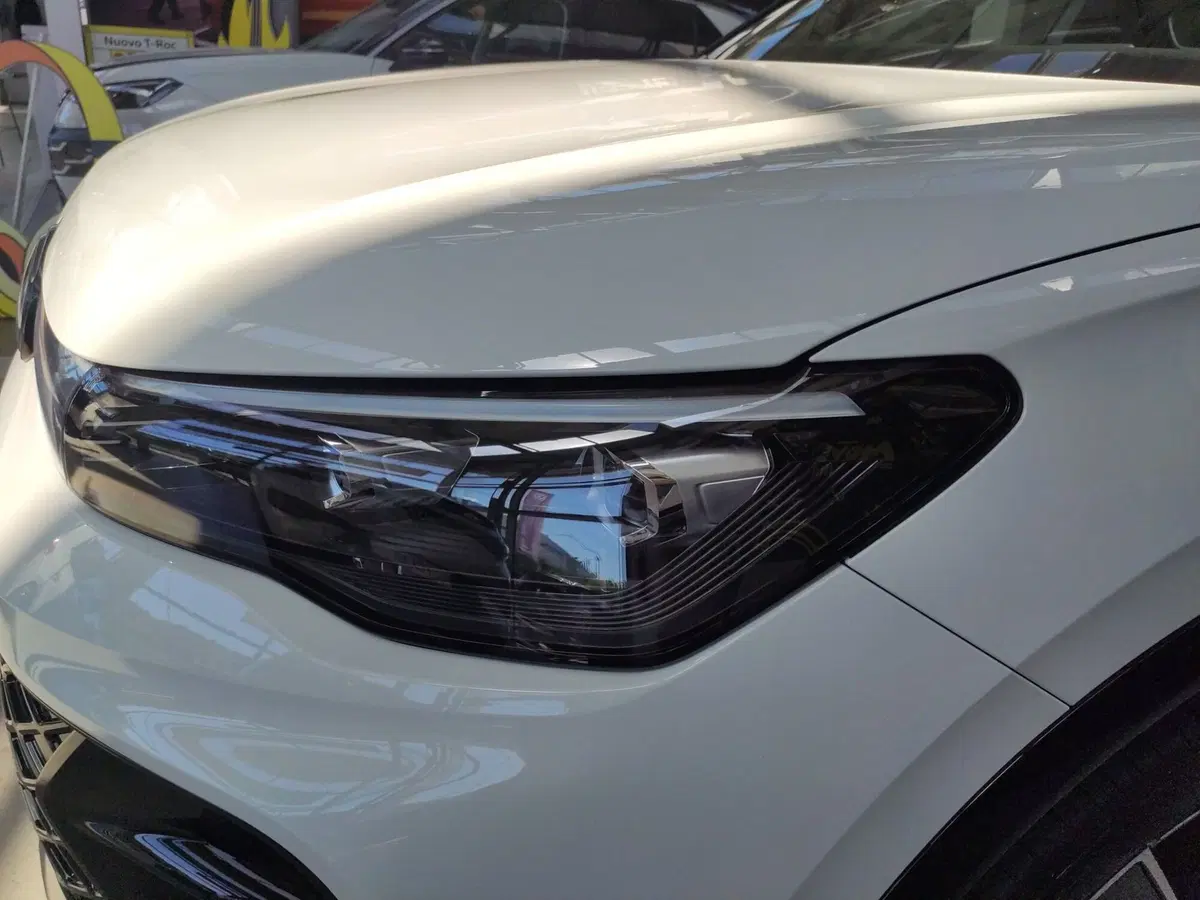 Volkswagen Tiguan nuova a Avellino (4)