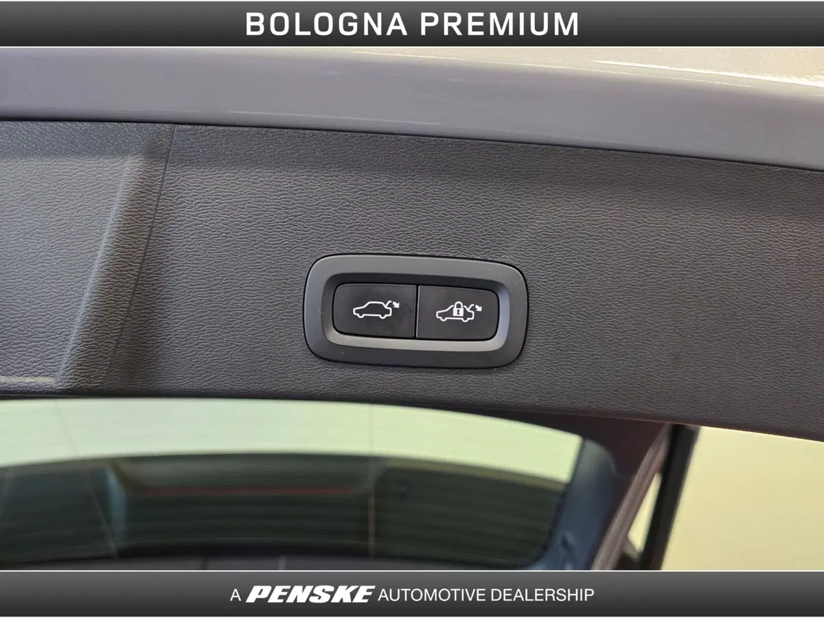 Volvo XC40 usata a Bologna (11)