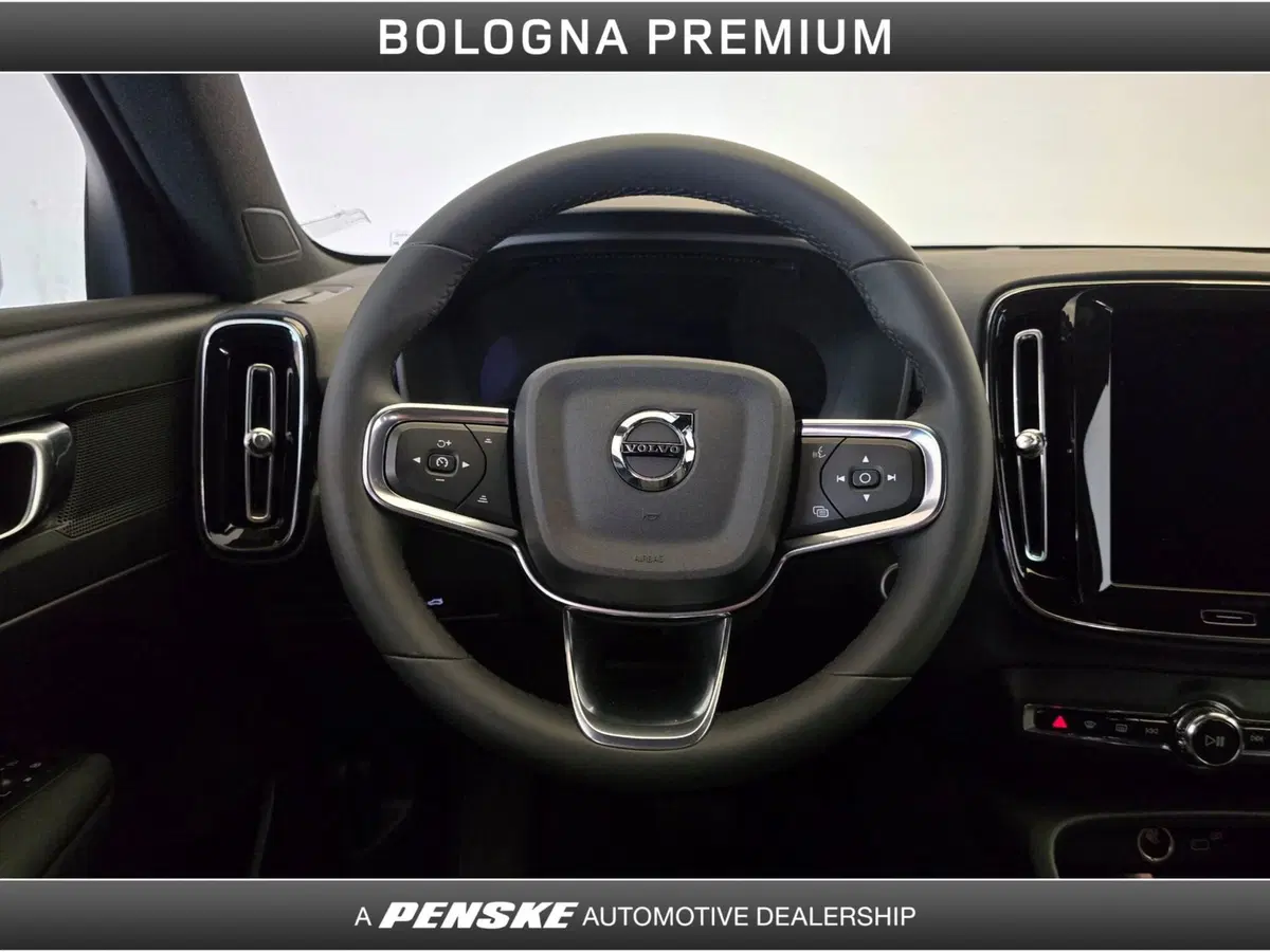 Volvo XC40 usata a Bologna (17)