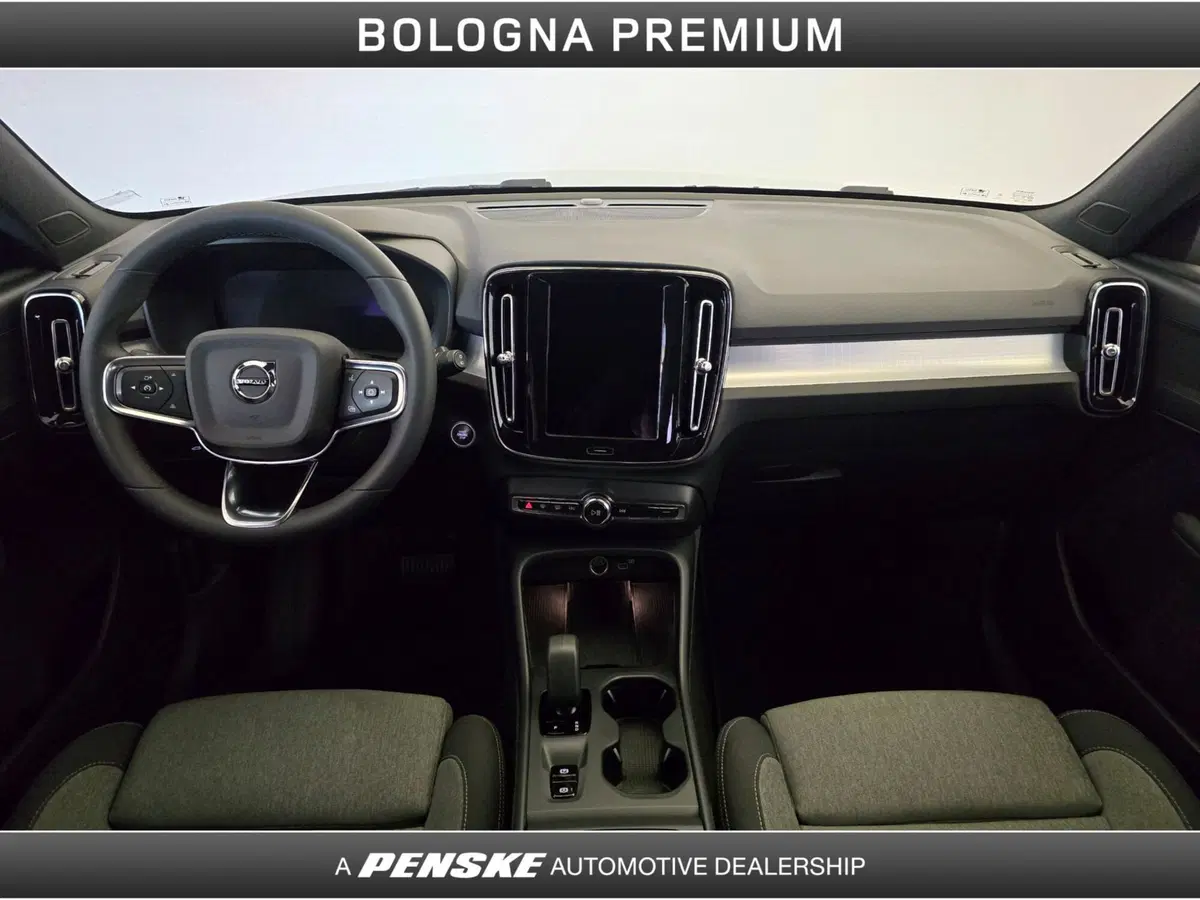 Volvo XC40 usata a Bologna (4)