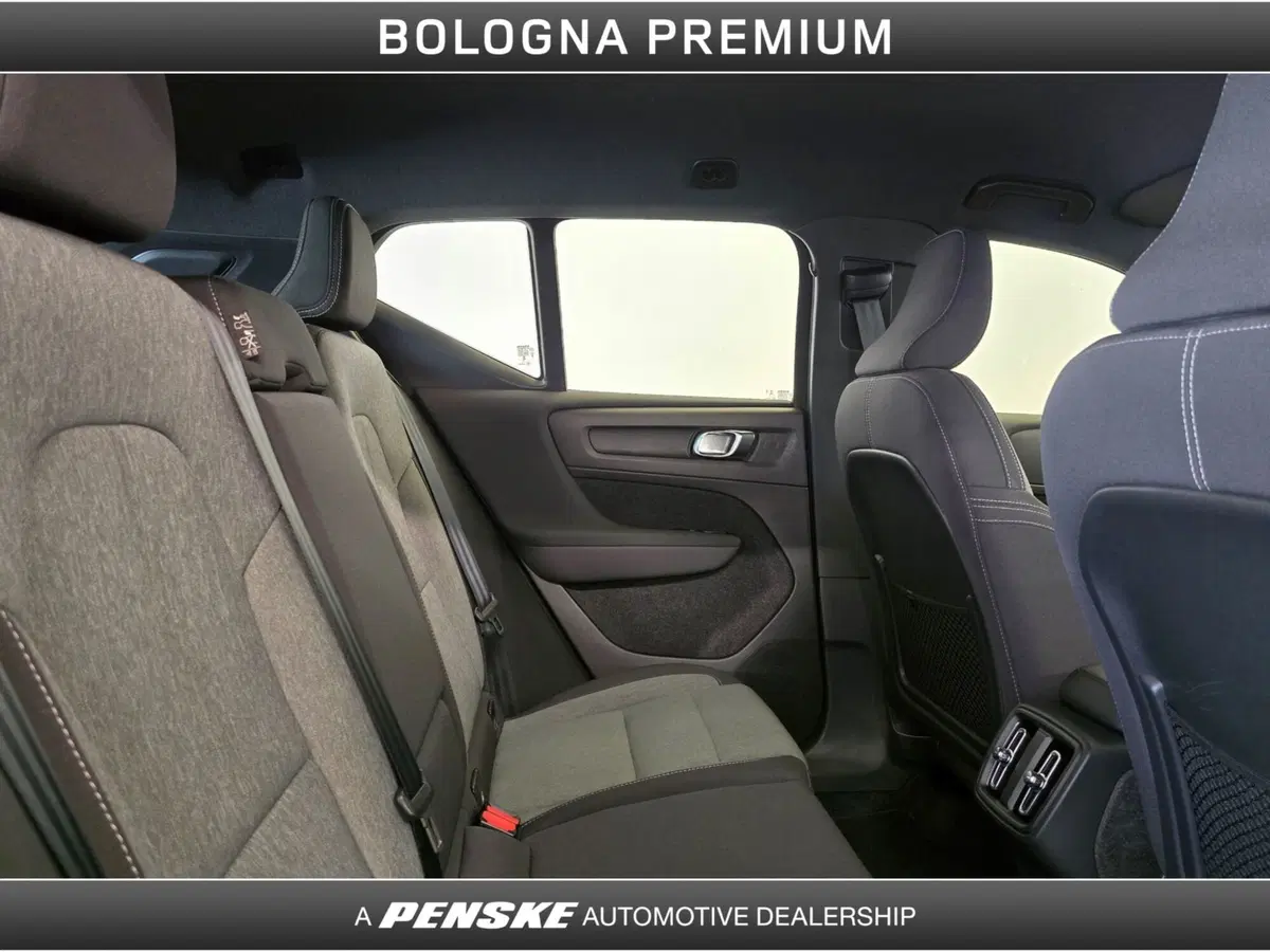 Volvo XC40 usata a Bologna (5)
