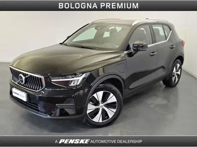 Volvo XC40 T4 Recharge Plug-in Hybrid automatico Core del 2023 usata a Casalecchio di Reno