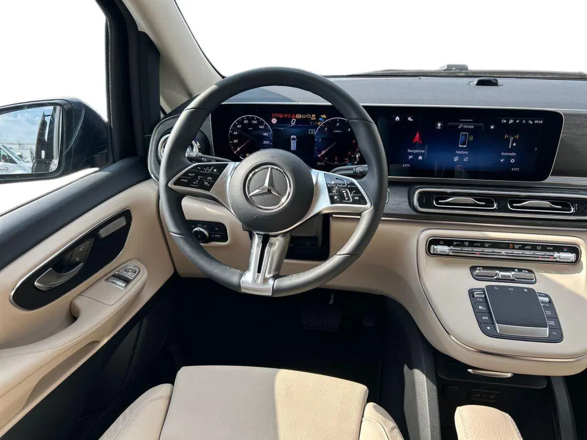 Mercedes-Benz Classe V usata a Milano (11)