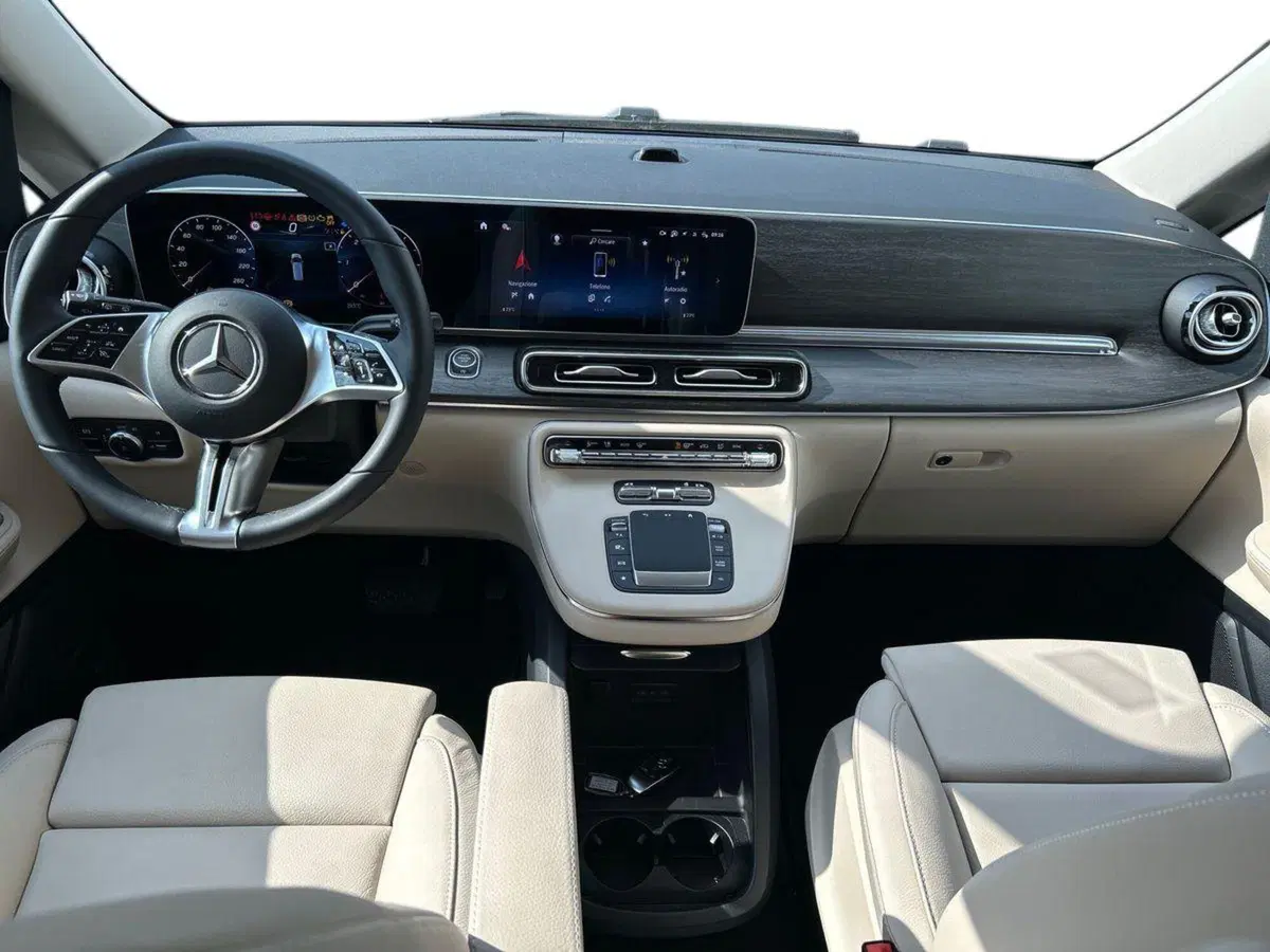 Mercedes-Benz Classe V usata a Milano (9)