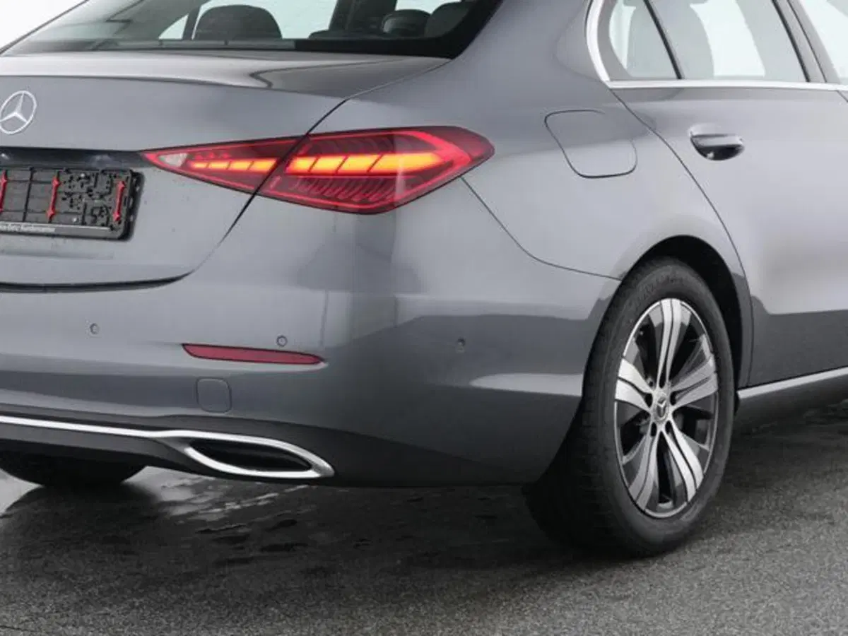 Mercedes-Benz Classe C usata a Milano (10)