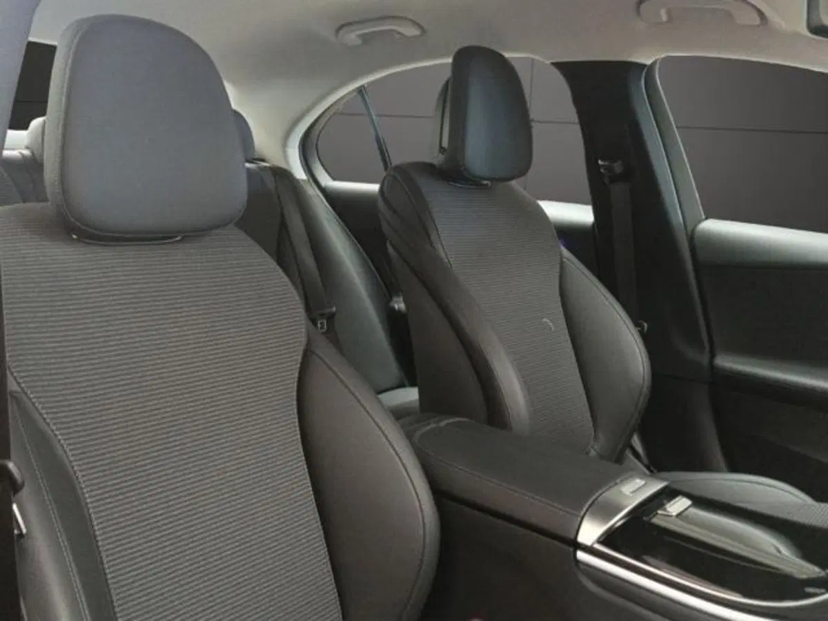 Mercedes-Benz Classe C usata a Milano (10)