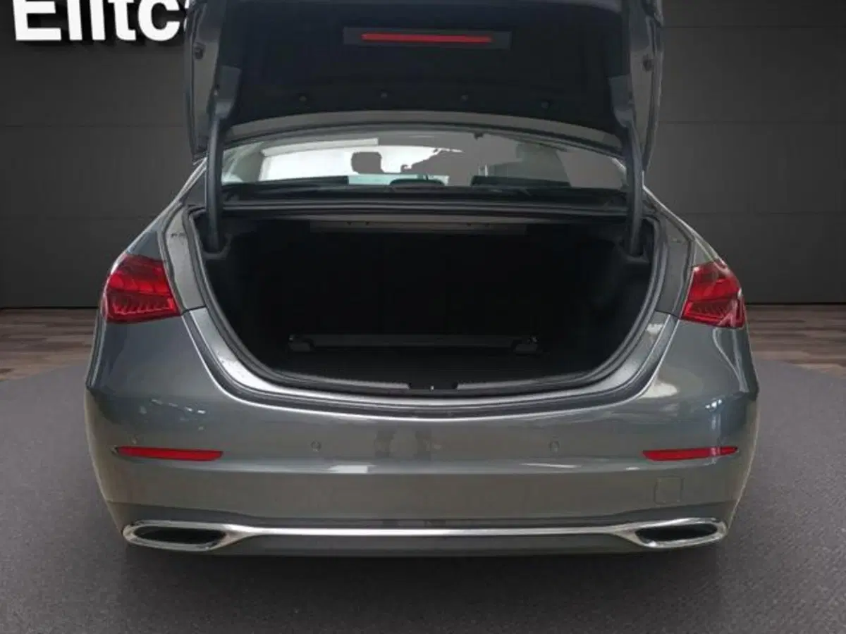 Mercedes-Benz Classe C usata a Milano (18)