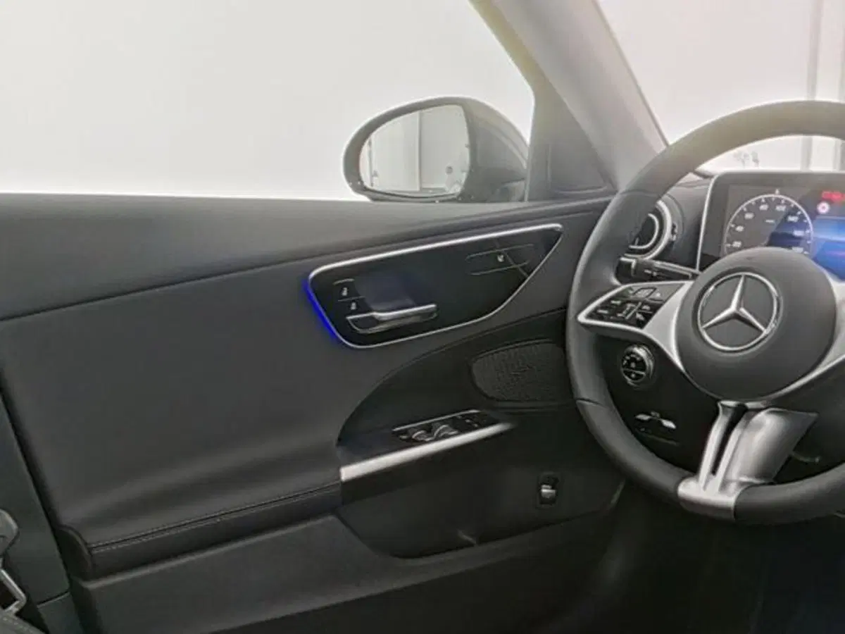 Mercedes-Benz Classe C usata a Milano (9)
