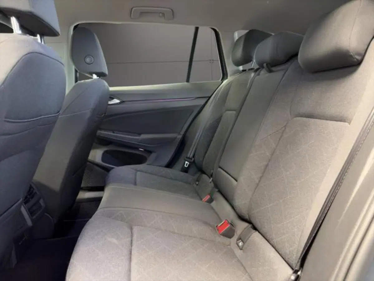 Volkswagen Golf Variant usata a Milano (13)