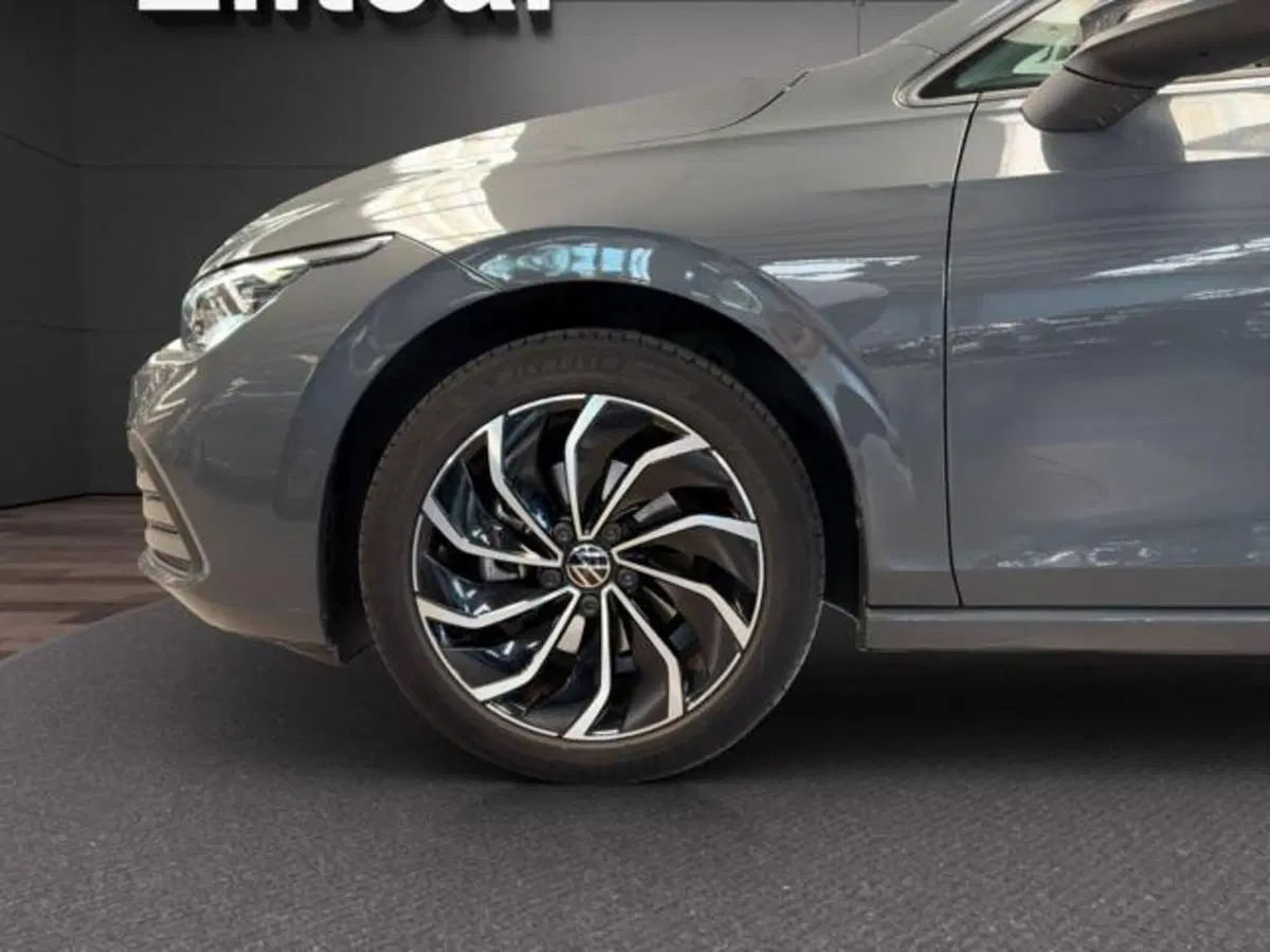 Volkswagen Golf Variant usata a Milano (14)
