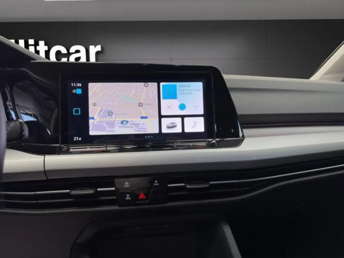 Volkswagen Golf Variant usata a Milano (12)