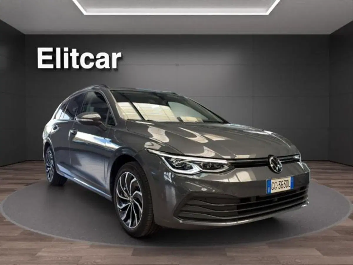 Volkswagen Golf Variant usata a Milano (3)