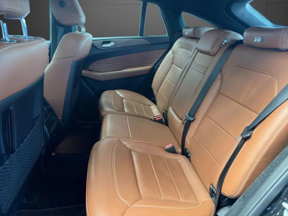 Mercedes-Benz GLE Coupé usata a Milano (12)