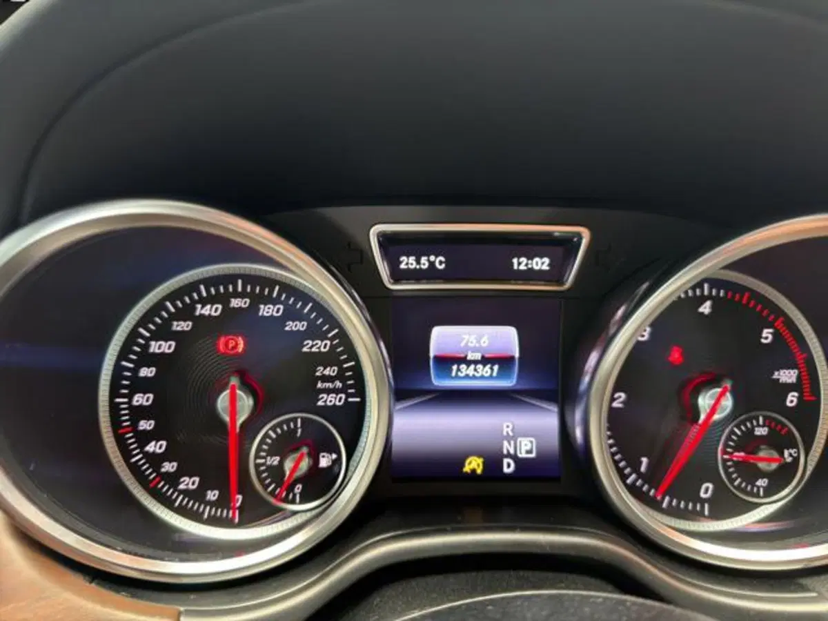 Mercedes-Benz GLE Coupé usata a Milano (7)