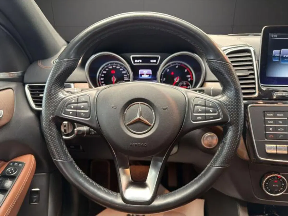 Mercedes-Benz GLE Coupé usata a Milano (8)