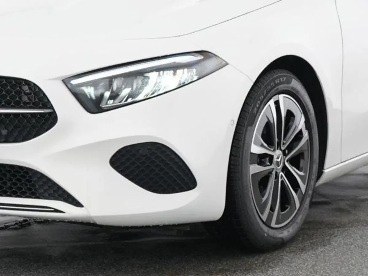 Mercedes-Benz Classe A Sedan usata a Milano (4)