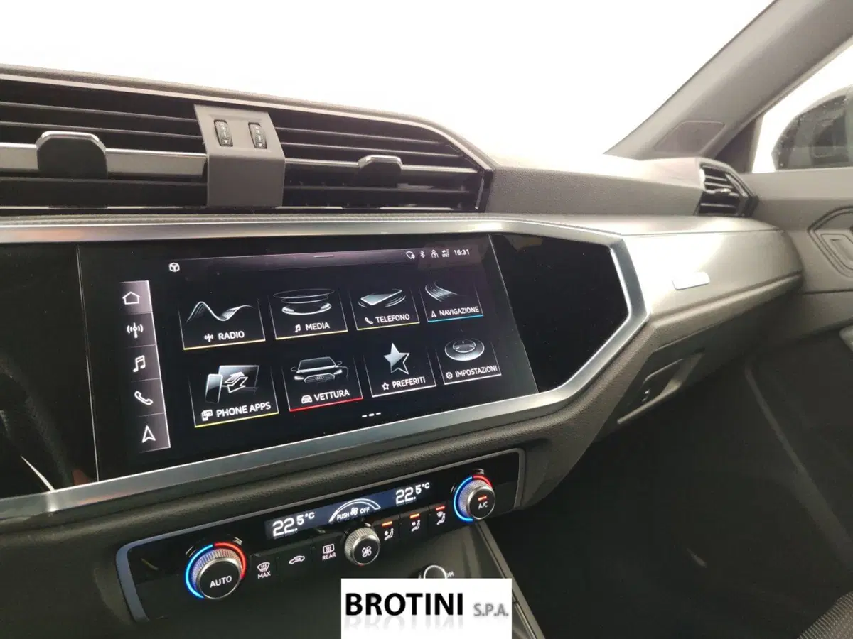Audi Q3 Sportback usata a Massa-Carrara (12)