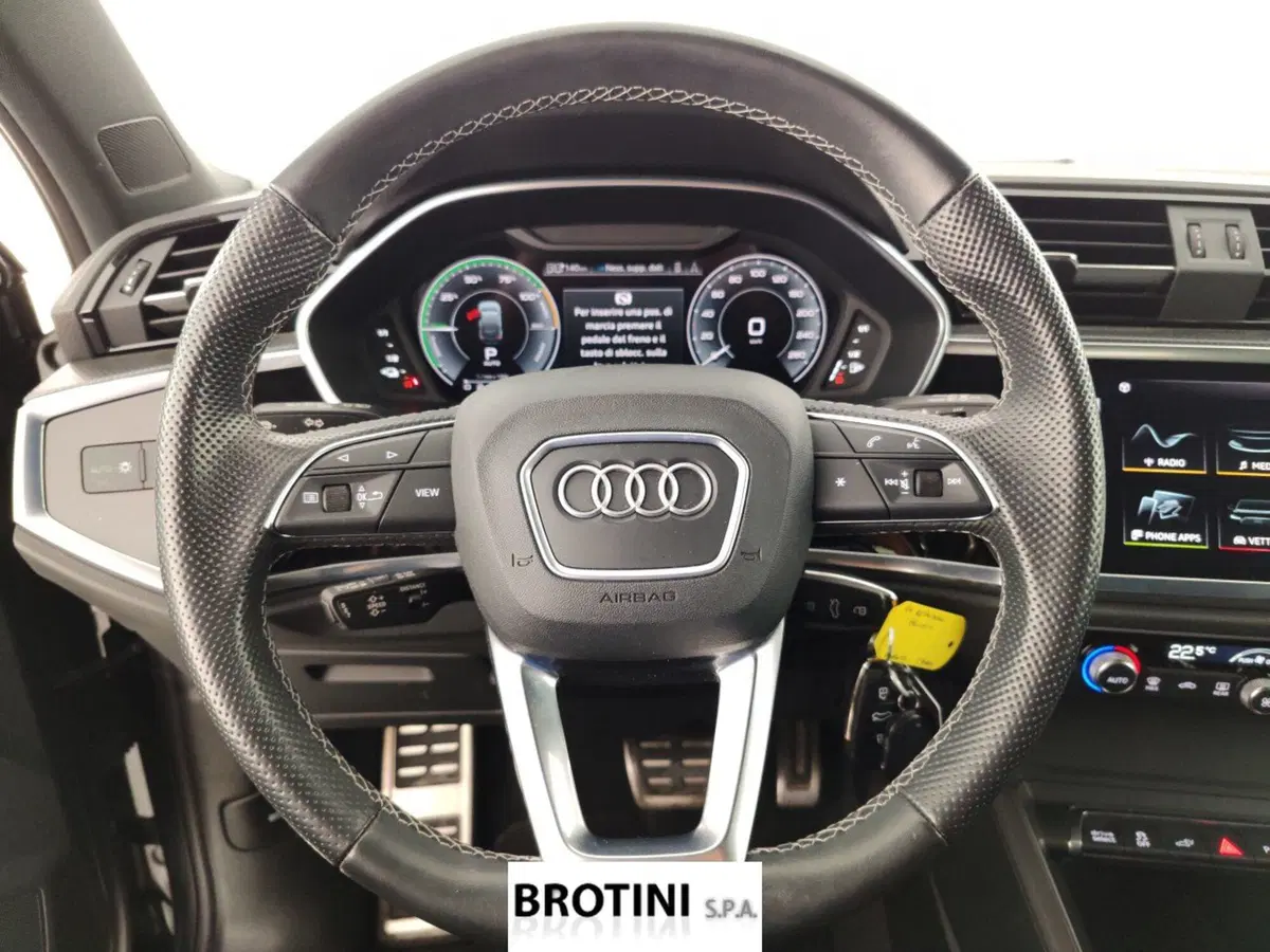 Audi Q3 Sportback usata a Massa-Carrara (14)