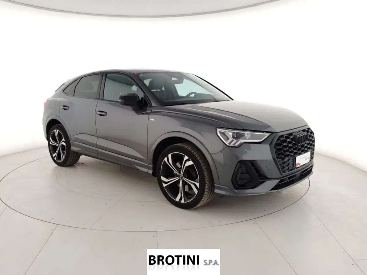 Audi Q3 Sportback usata a Massa-Carrara (4)