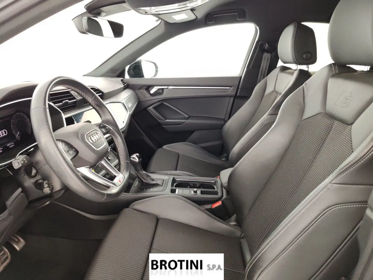 Audi Q3 Sportback usata a Massa-Carrara (7)
