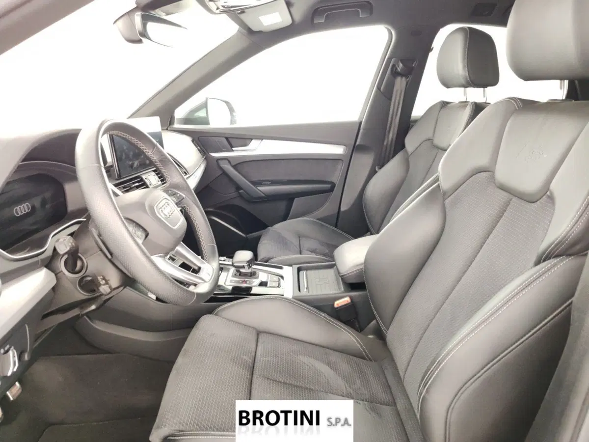 Audi Q4 Sportback usata a Massa-Carrara (7)