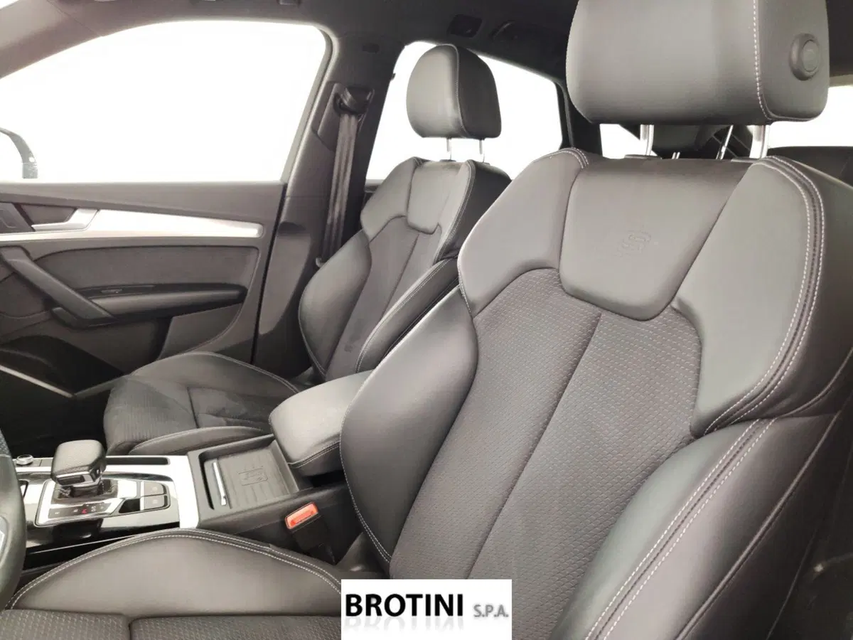 Audi Q4 Sportback usata a Massa-Carrara (9)