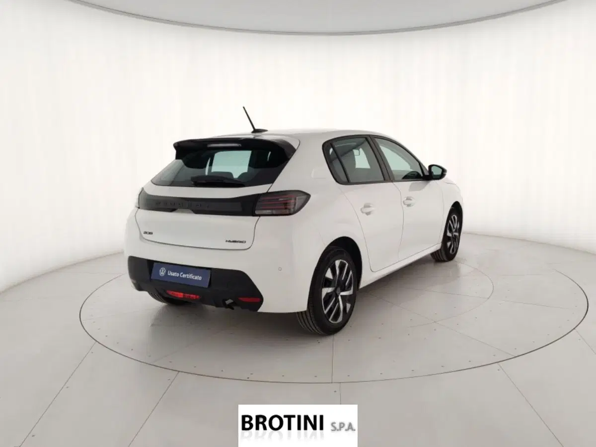 Peugeot 208 usata a Massa-Carrara (3)