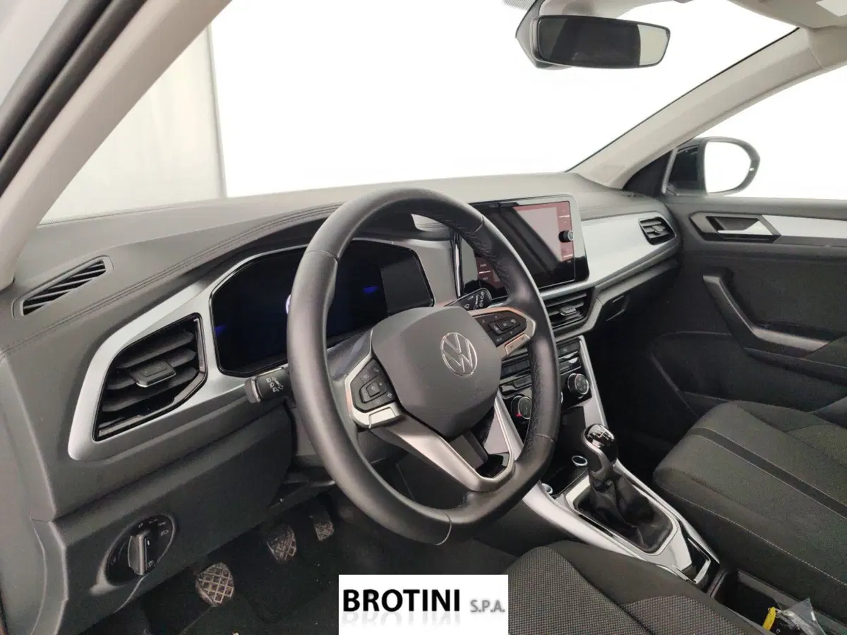 Volkswagen T-Roc usata a Massa-Carrara (7)
