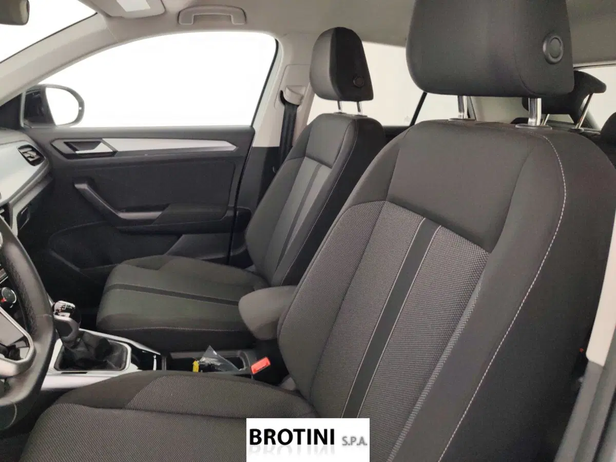 Volkswagen T-Roc usata a Massa-Carrara (8)