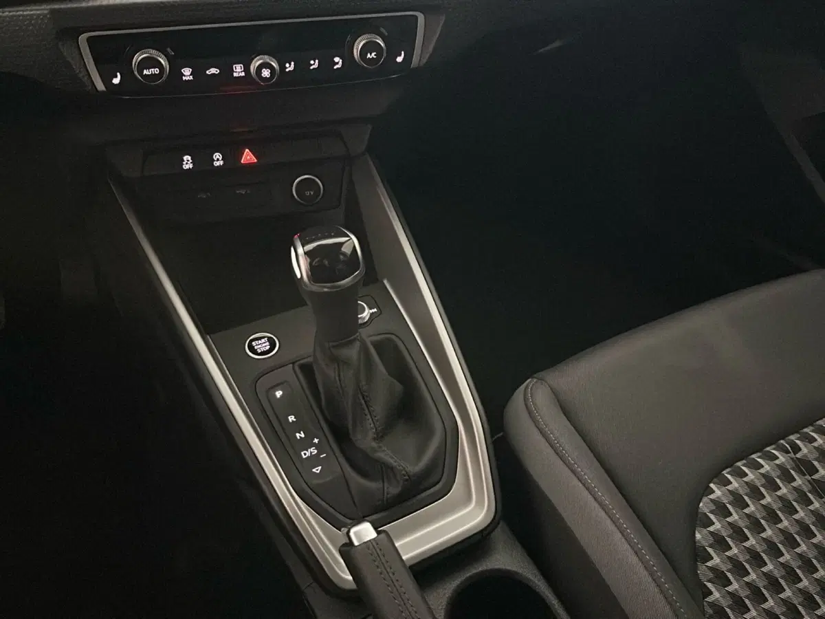 Audi A1 allstreet usata a Napoli (14)