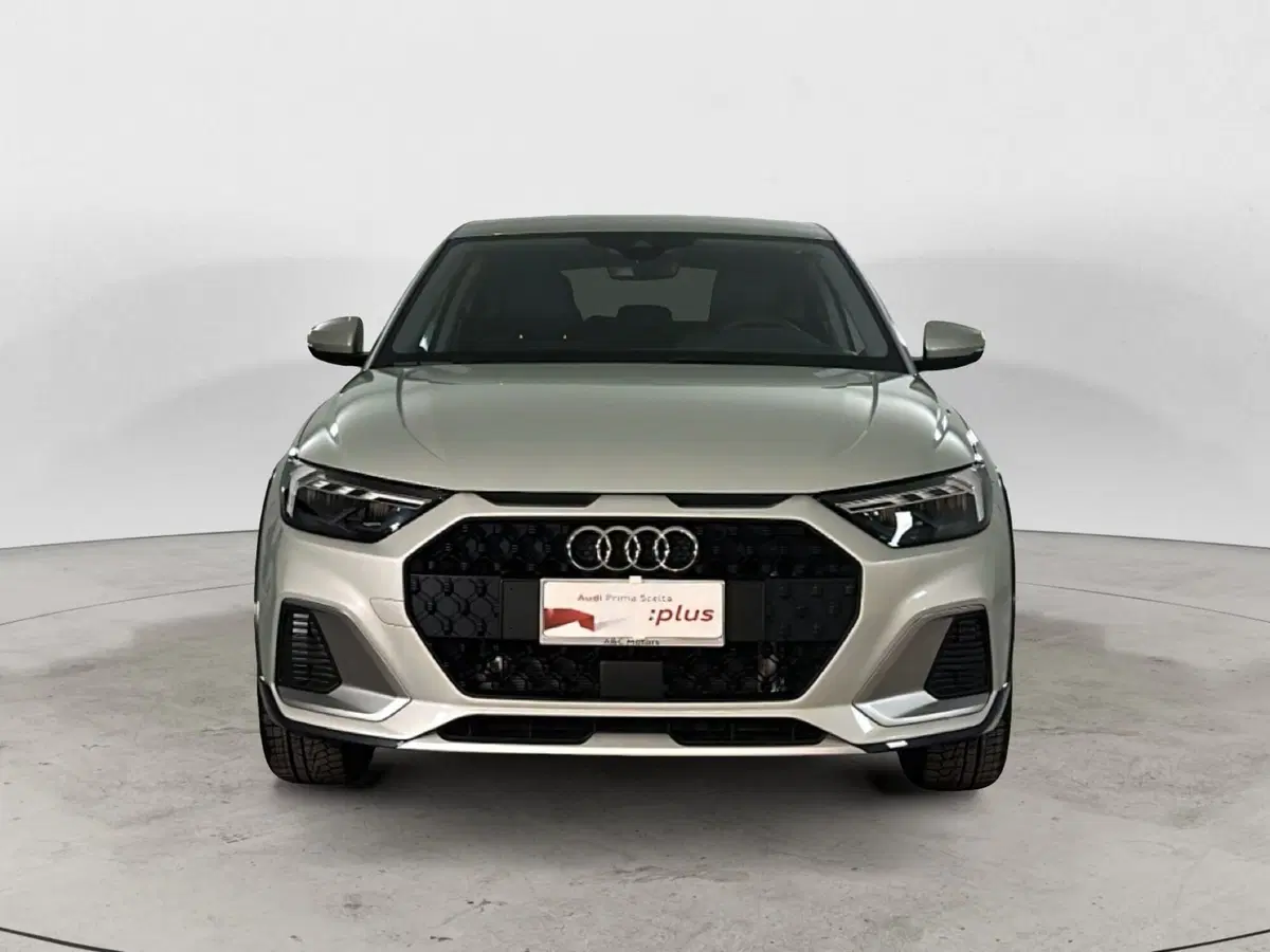 Audi A1 allstreet usata a Napoli (2)