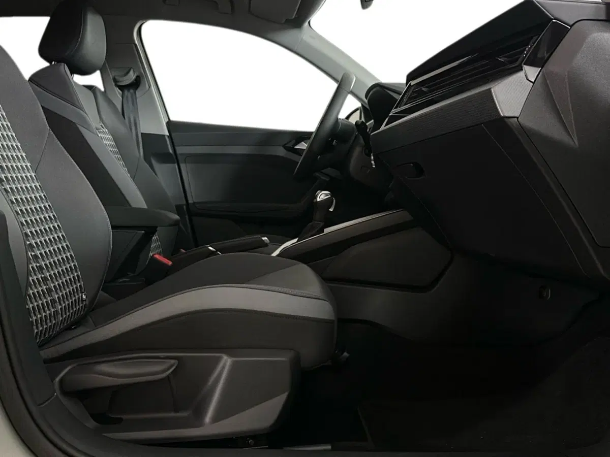 Audi A1 allstreet usata a Napoli (7)