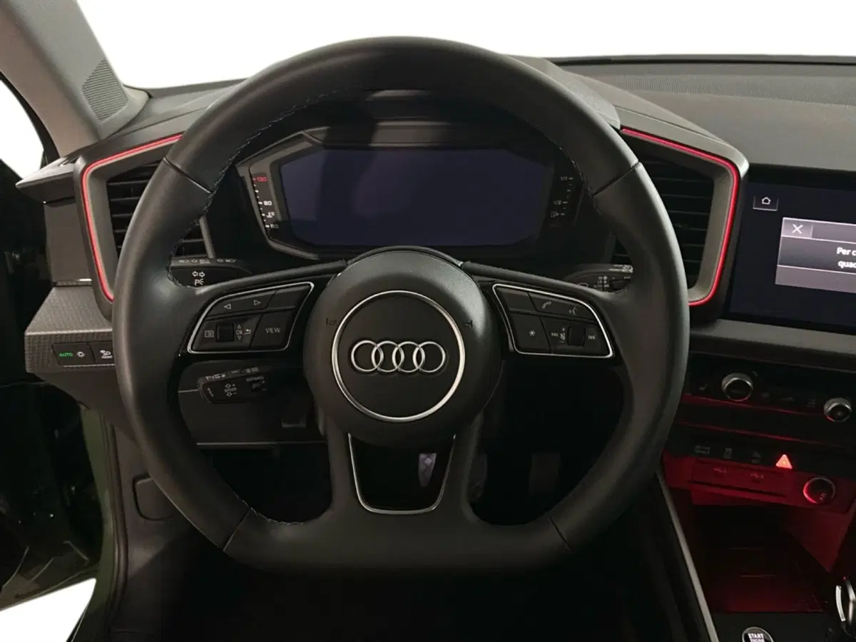 Audi A1 allstreet usata a Napoli (9)