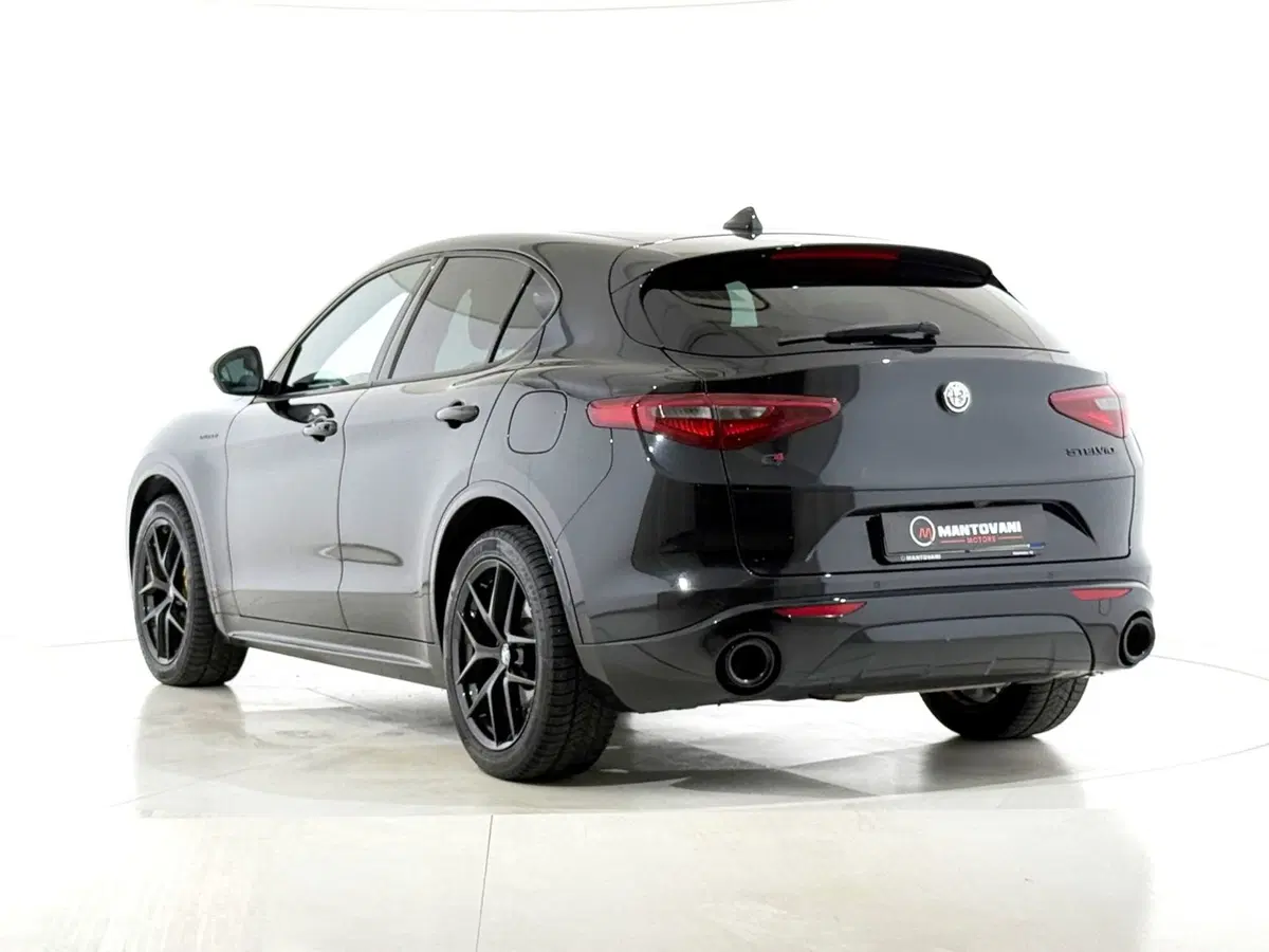Alfa Romeo Stelvio usata a Perugia (3)