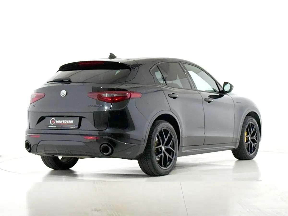 Alfa Romeo Stelvio usata a Perugia (5)