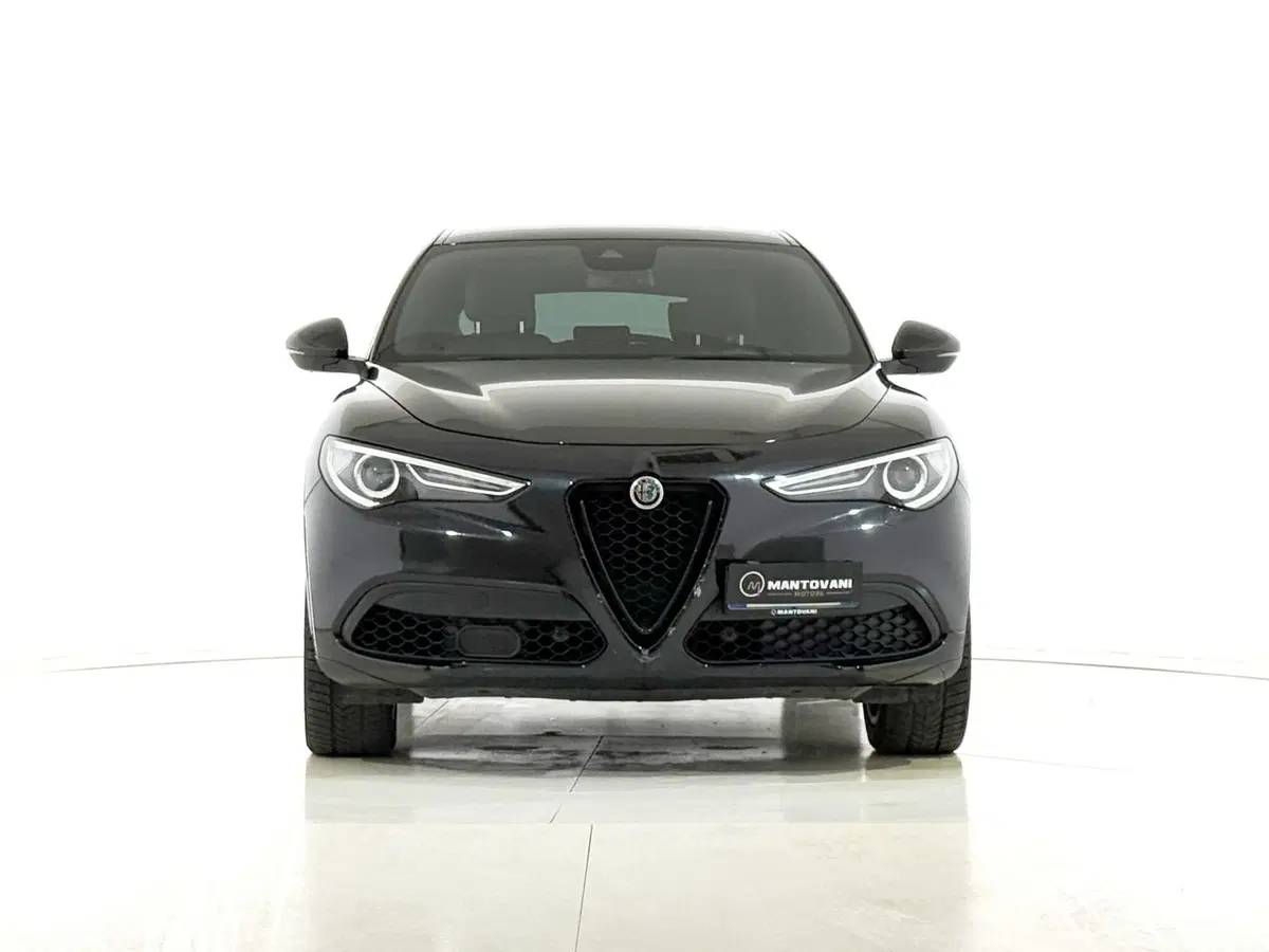 Alfa Romeo Stelvio usata a Perugia (8)