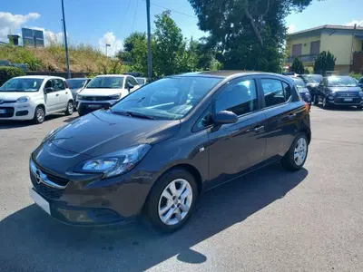 Opel Corsa 1.2 5 porte n-Joy del 2015 usata a Lucca