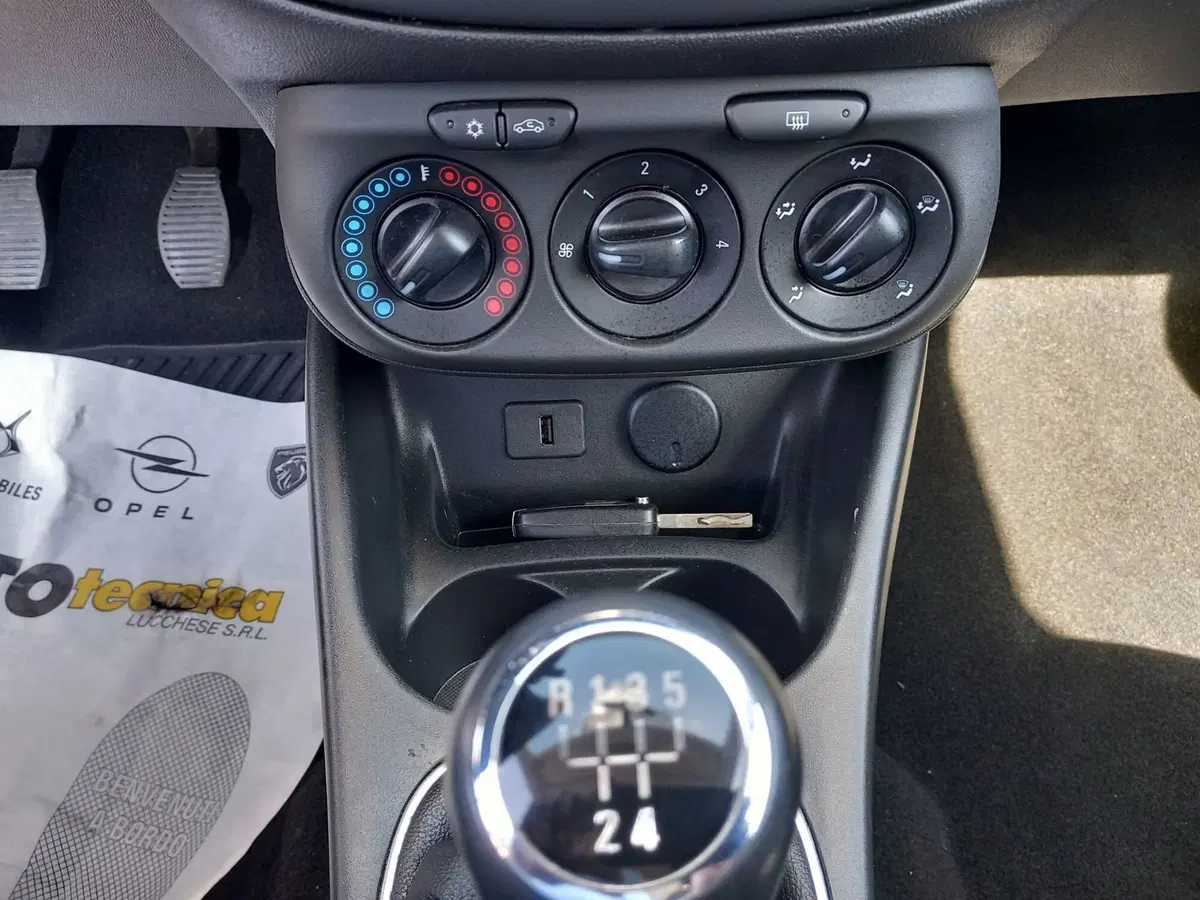 Opel Corsa usata a Lucca (17)