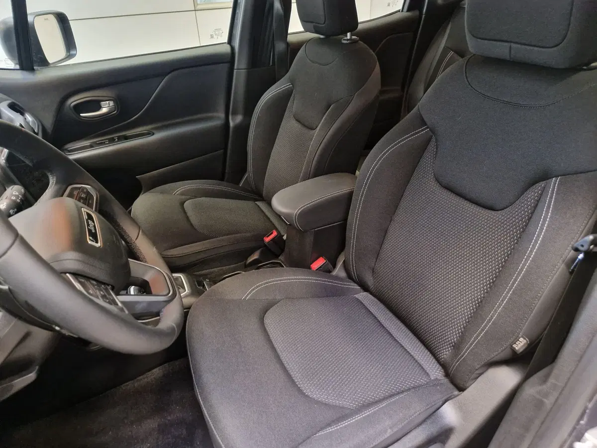 Jeep Renegade usata a Varese (10)