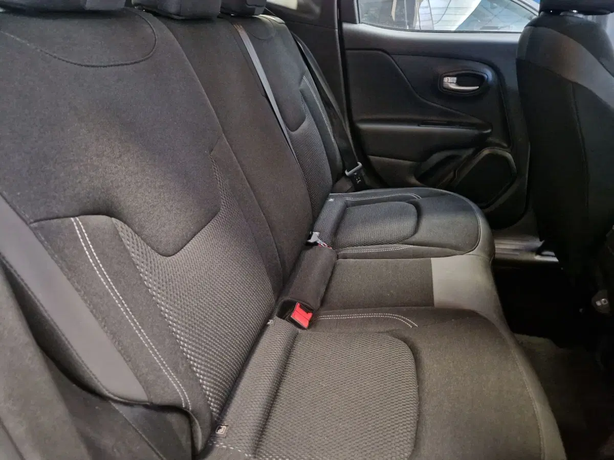 Jeep Renegade usata a Varese (7)