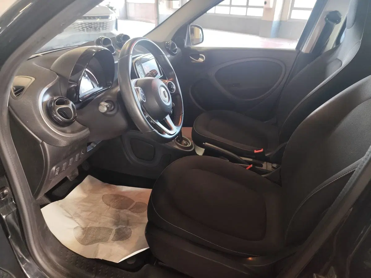 smart forfour usata a Milano (14)