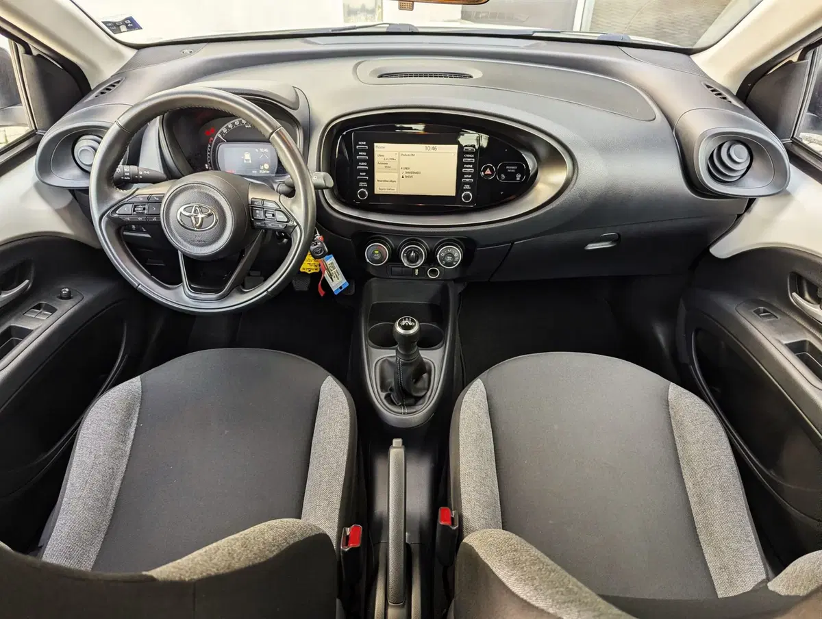 Toyota Aygo X usata a Pescara (15)