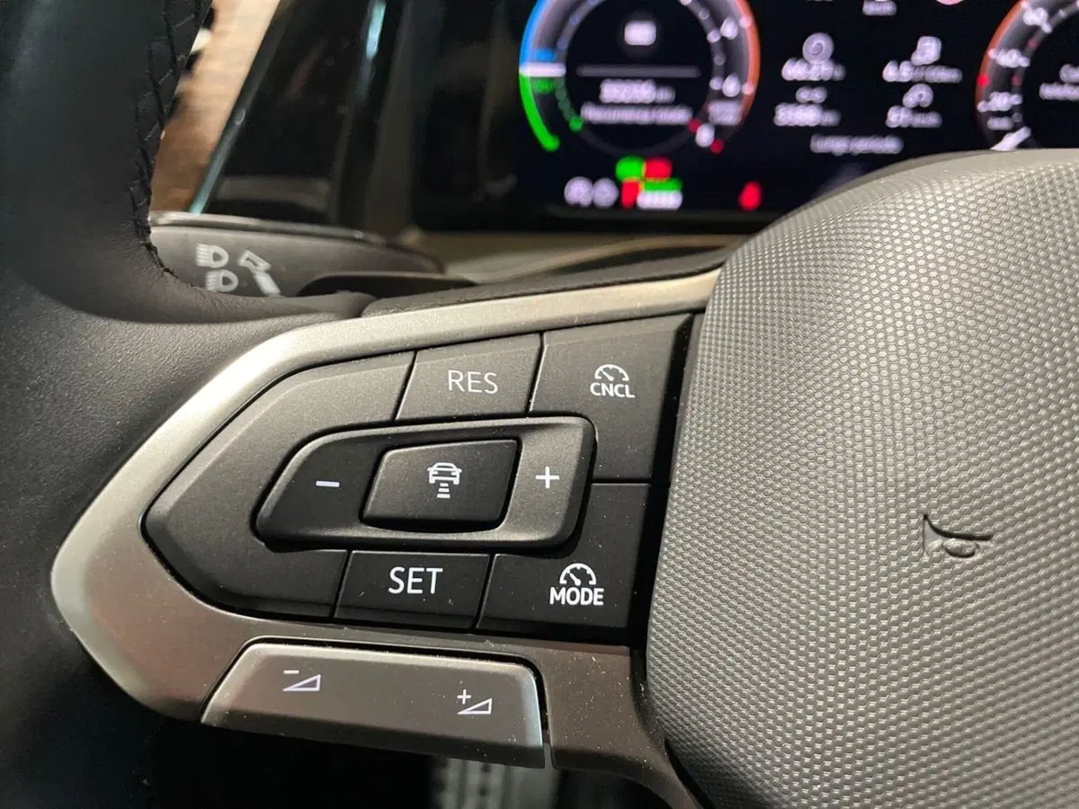 Volkswagen Multivan usata a Firenze (16)