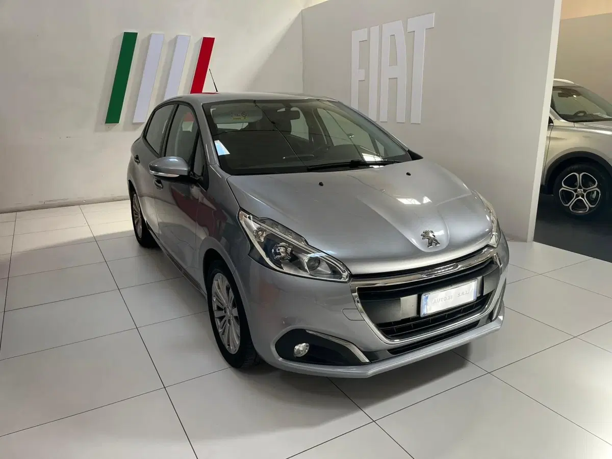 Peugeot 208 usata a Lucca (3)