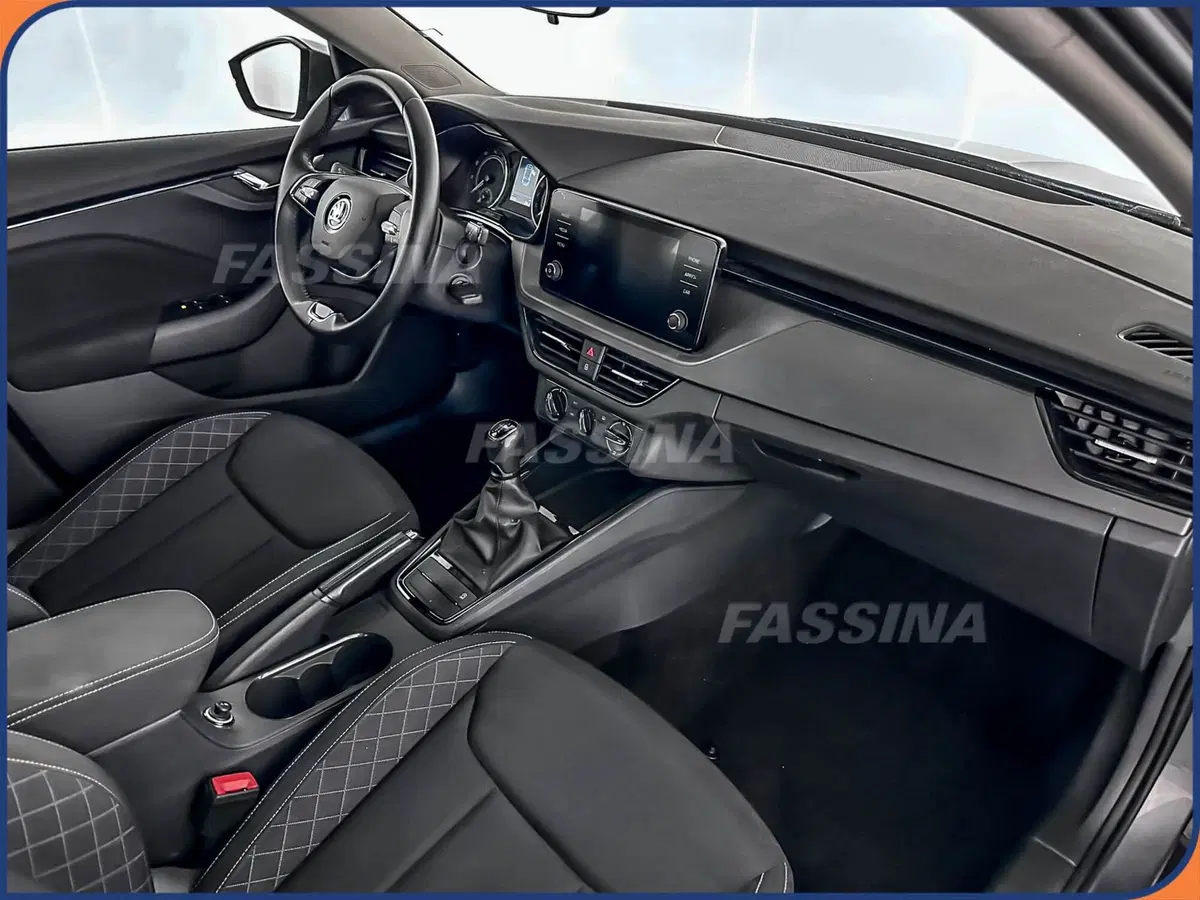 Skoda Scala usata a Milano (13)
