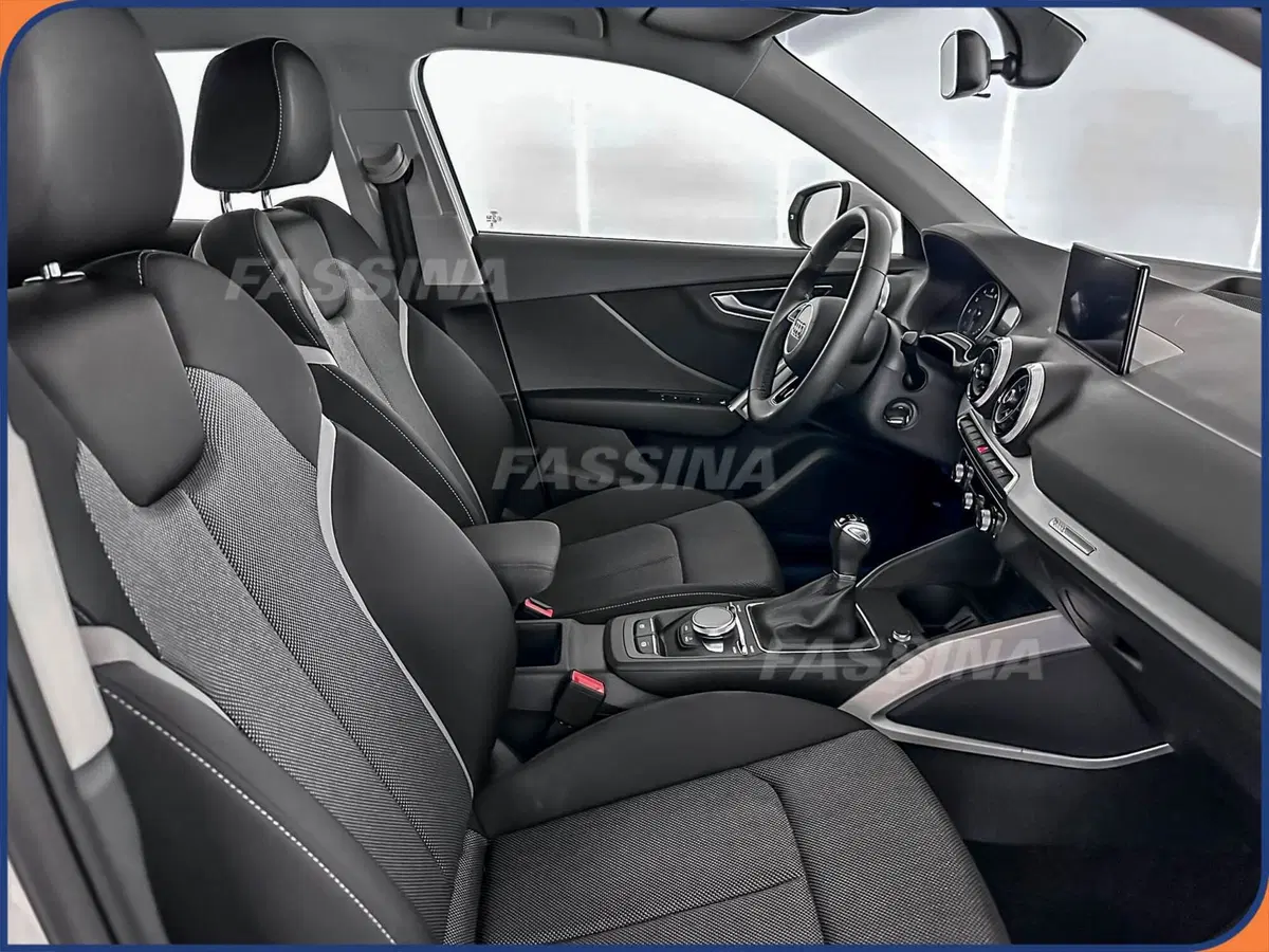 Audi Q2 usata a Milano (14)